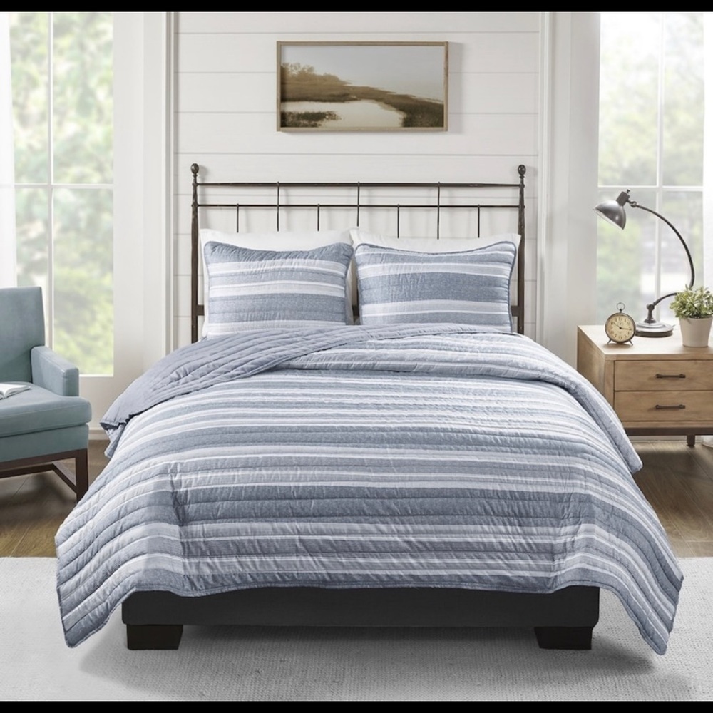 Quilt set!! Madison Park Essentials